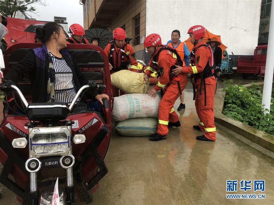 （防汛抗洪·圖文互動）（1）王家壩，你還好嗎？——二探“千里淮河第一閘”開閘后的水中莊臺