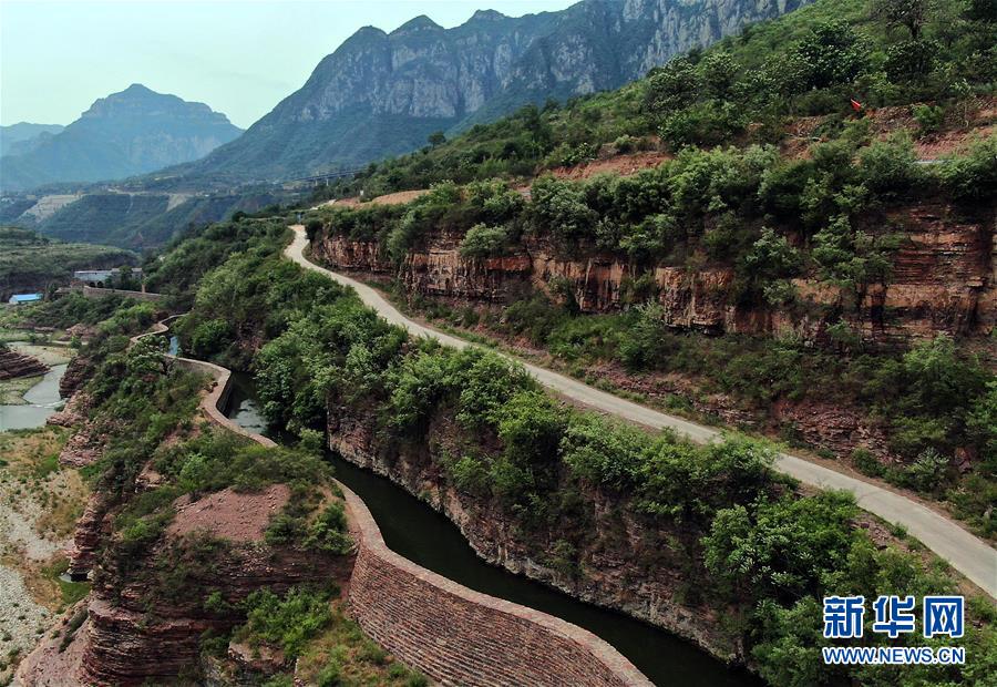 （新華全媒頭條·圖文互動）（7）中國道路越走越寬廣——社會主義中國實(shí)踐啟示錄