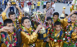 烏魯木齊“足球少年”再次奪冠載譽歸來