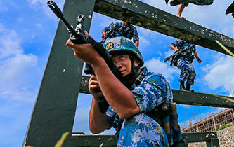 海軍陸戰(zhàn)隊(duì)特種障礙訓(xùn)練，敢來(lái)嗎？