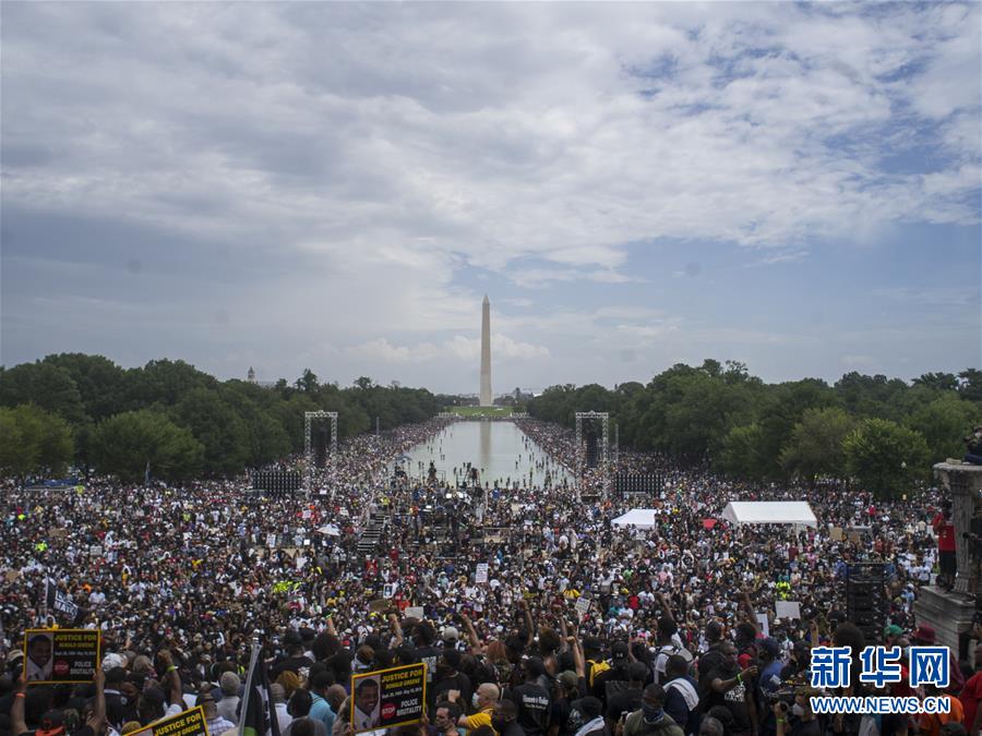 （國(guó)際）（1）美國(guó)民眾舉行反種族歧視和暴力執(zhí)法大規(guī)模示威活動(dòng)