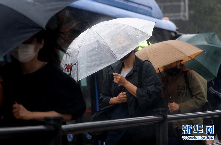 （國際）（3）超強(qiáng)臺(tái)風(fēng)“美莎克”過境韓國致1死1傷