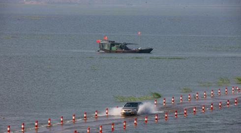 “最美水上公路”再次沒入水中